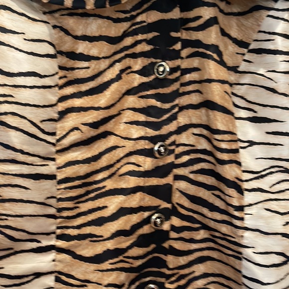 ESCADA fabulous silk Tiger jacket - Picture 8 of 8